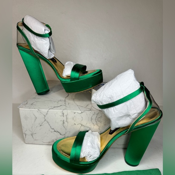 Jessica Rich Green Platform Sandals - Picture 2 of 9